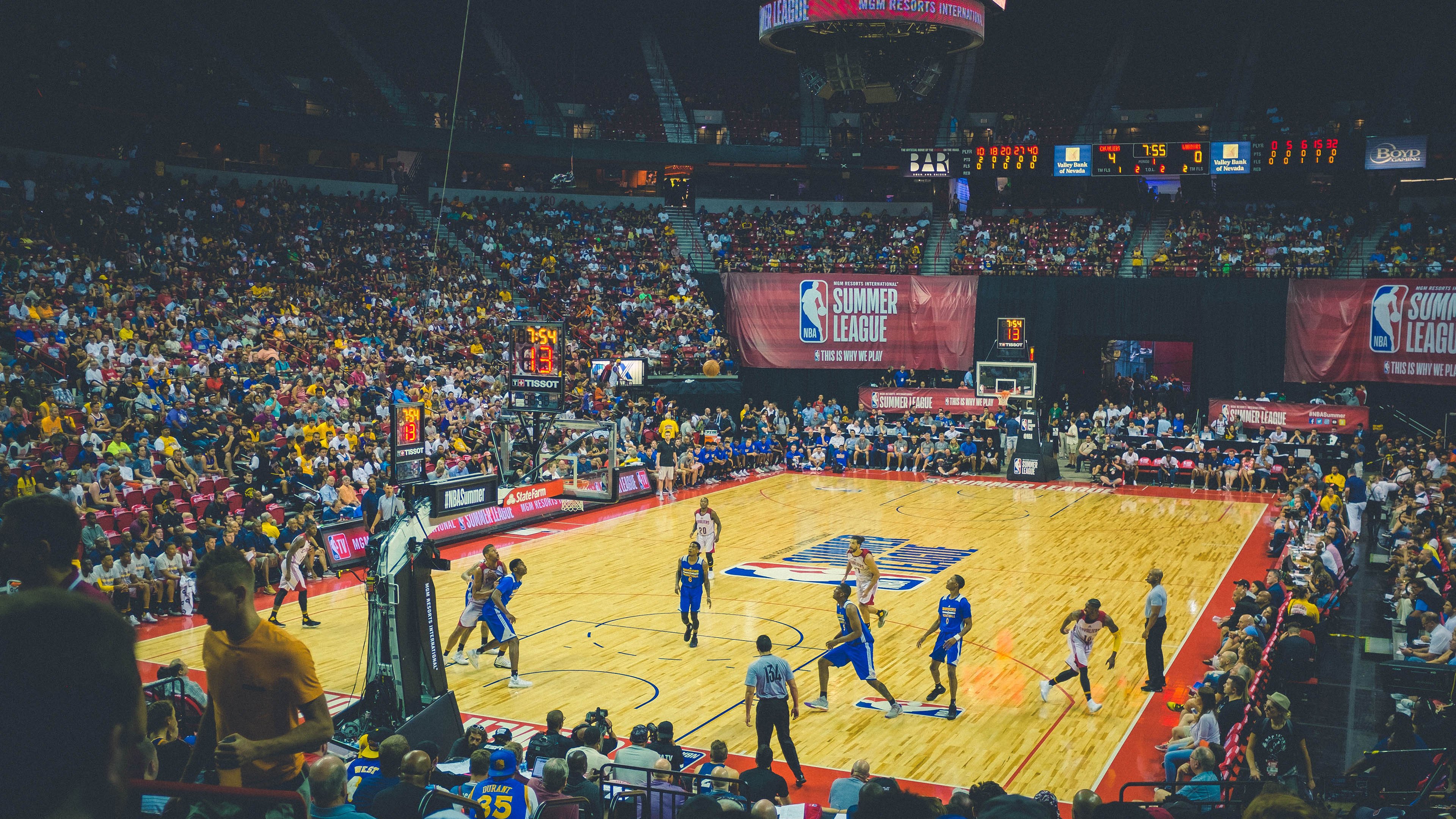 杜兰特刷屏却成背景板？灰熊小鬼当家告诉你什么是真正存在感！